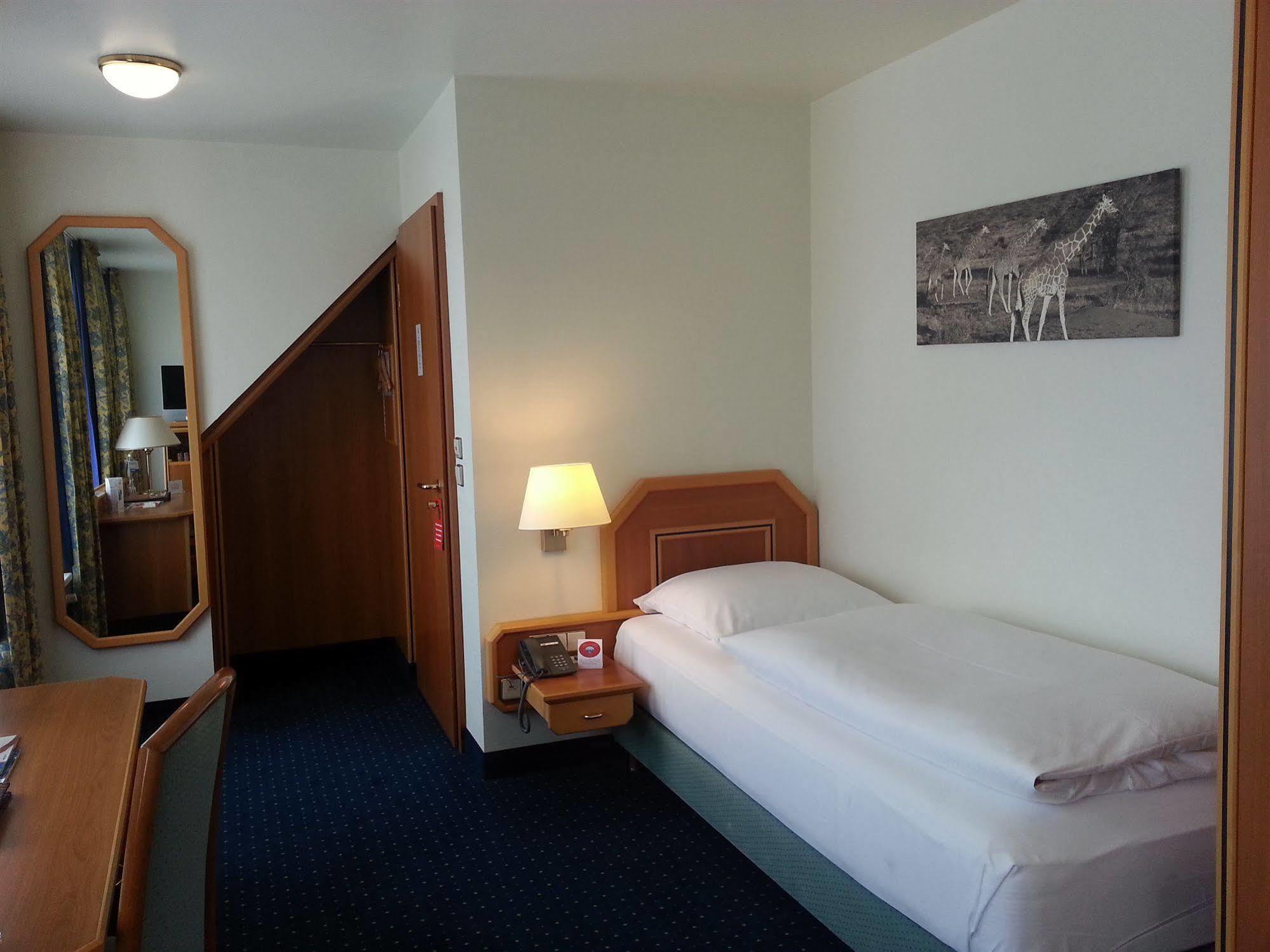 Sunderland Hotel Sundern Exteriör bild
